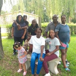 Meet your Posher, Stacy